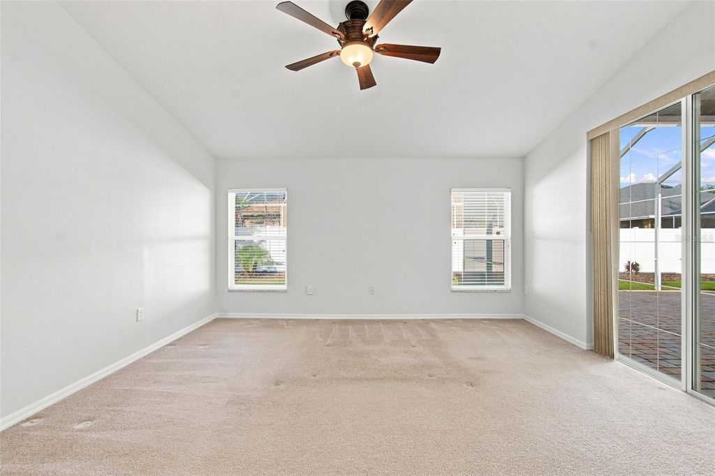 Image 25 of property listing at 10260 SHADOW BRANCH DRIVE, Tampa, FL 33647