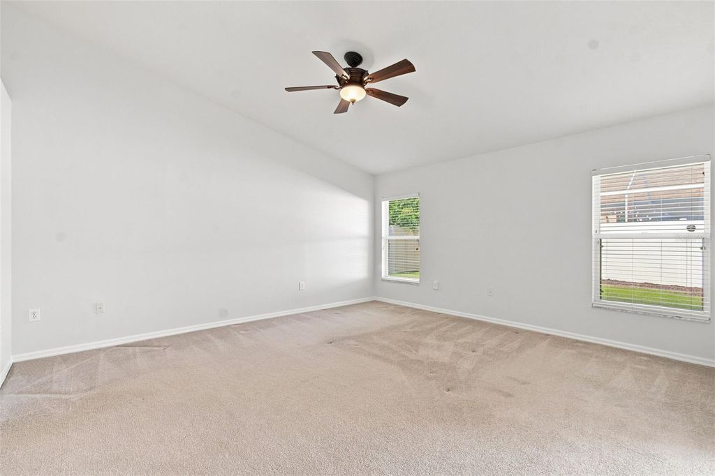Image 26 of property listing at 10260 SHADOW BRANCH DRIVE, Tampa, FL 33647
