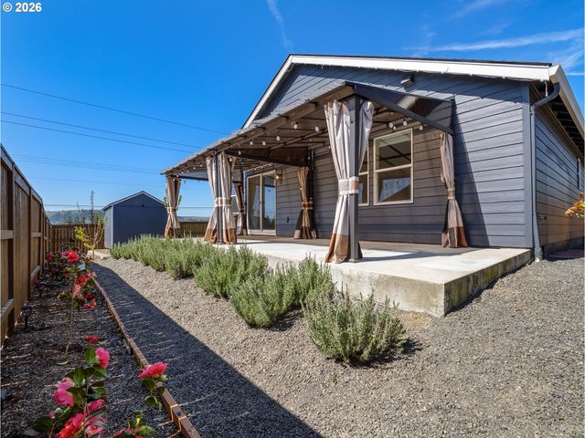 103 QUARTZ Way, Kalama, WA 98625
