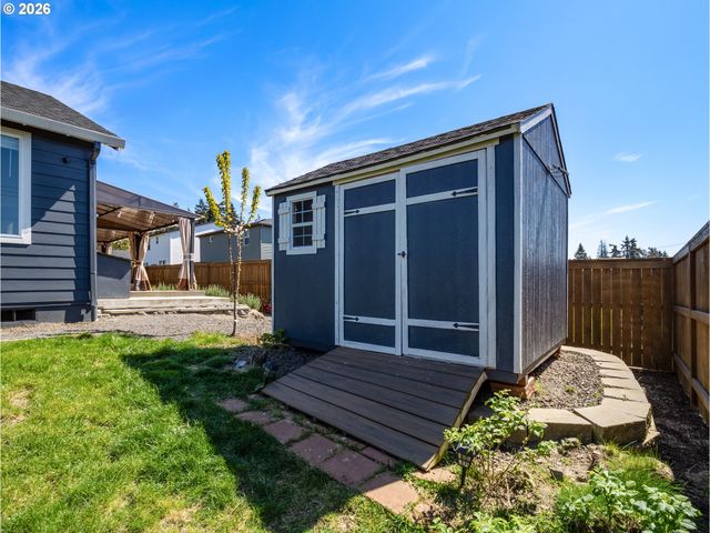 103 QUARTZ Way, Kalama, WA 98625