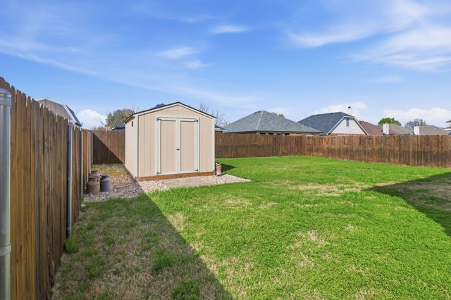 203 Stampede Street, Waxahachie, TX 75165