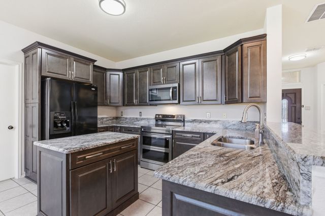 203 Stampede Street, Waxahachie, TX 75165