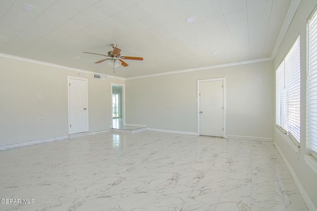 5801 VIEWMONT Lane, El Paso, TX 79912