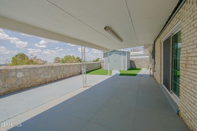 5801 VIEWMONT Lane, El Paso, TX 79912