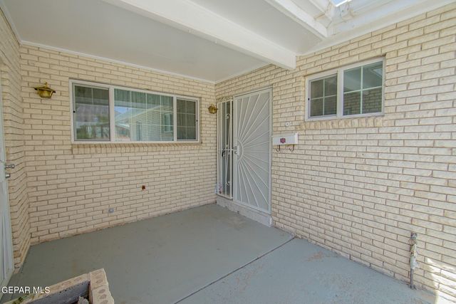 5801 VIEWMONT Lane, El Paso, TX 79912