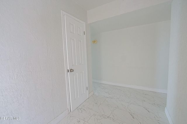 5801 VIEWMONT Lane, El Paso, TX 79912