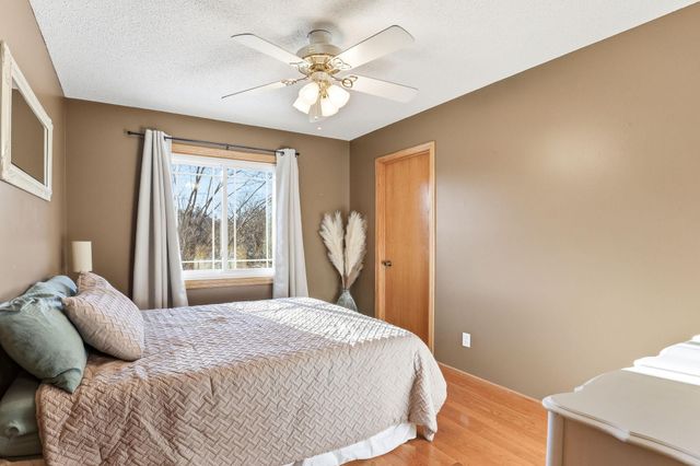 7876 Isleton Avenue S, Cottage Grove, MN 55016