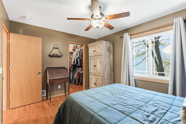 7876 Isleton Avenue S, Cottage Grove, MN 55016