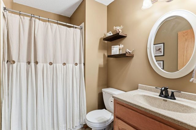 7876 Isleton Avenue S, Cottage Grove, MN 55016