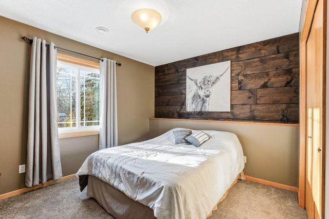 7876 Isleton Avenue S, Cottage Grove, MN 55016