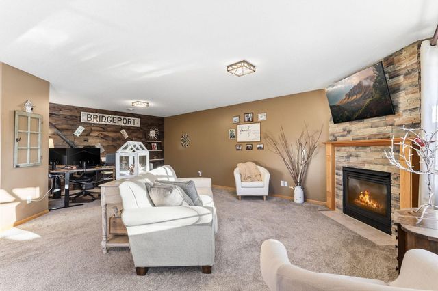 7876 Isleton Avenue S, Cottage Grove, MN 55016