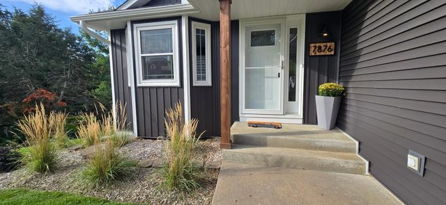 7876 Isleton Avenue S, Cottage Grove, MN 55016