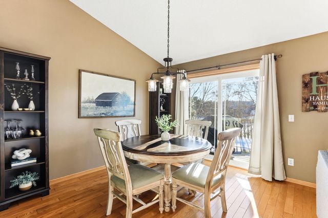 7876 Isleton Avenue S, Cottage Grove, MN 55016