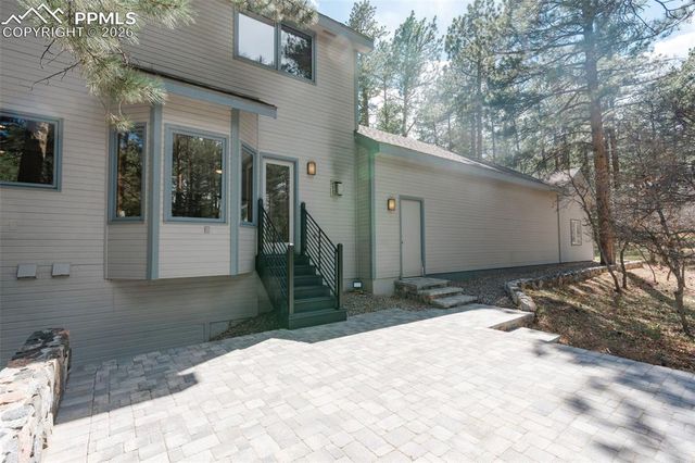 7045 Perry Park Boulevard, Larkspur, CO 80118