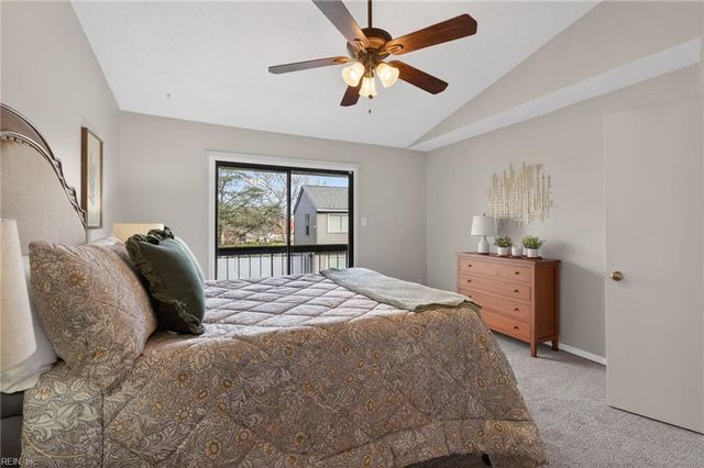 1425 Lake Christopher DR, Virginia Beach, VA 23464