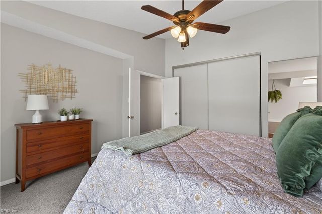 1425 Lake Christopher DR, Virginia Beach, VA 23464