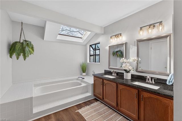 1425 Lake Christopher DR, Virginia Beach, VA 23464