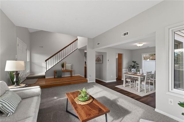 1425 Lake Christopher DR, Virginia Beach, VA 23464