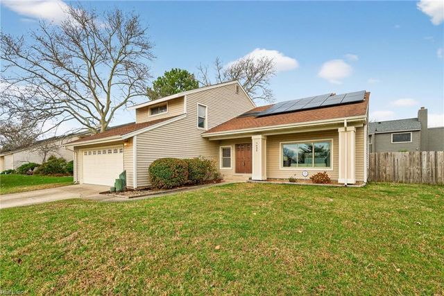 1425 Lake Christopher DR, Virginia Beach, VA 23464