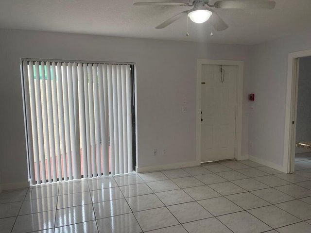 639 Executive Center Drive O-107, West Palm Beach, FL 33401