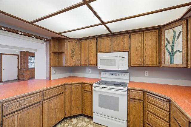 10001 E Bigelow Gulch Rd, Spokane, WA 99217