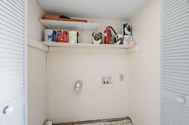 10001 E Bigelow Gulch Rd, Spokane, WA 99217