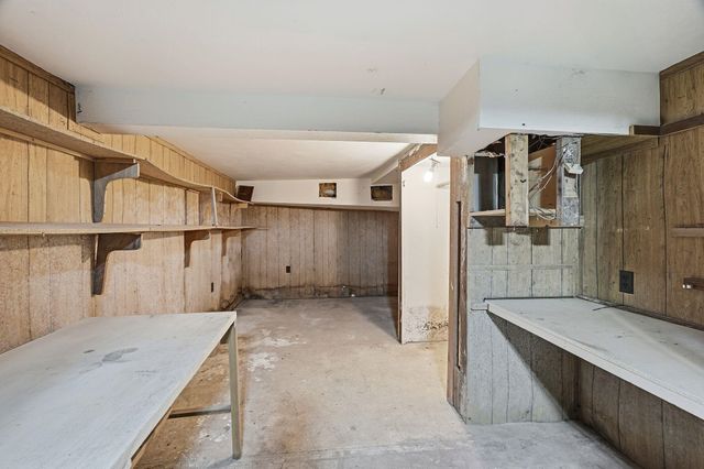 10001 E Bigelow Gulch Rd, Spokane, WA 99217