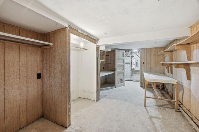 10001 E Bigelow Gulch Rd, Spokane, WA 99217