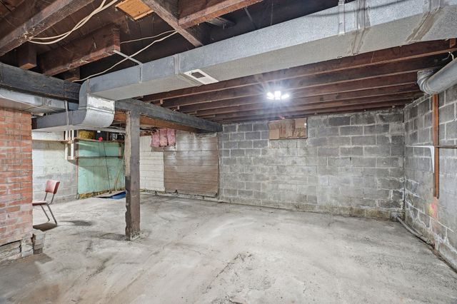 10001 E Bigelow Gulch Rd, Spokane, WA 99217