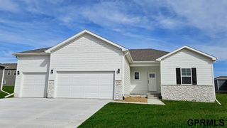 17036 Craig Street, Bennington, NE 68007