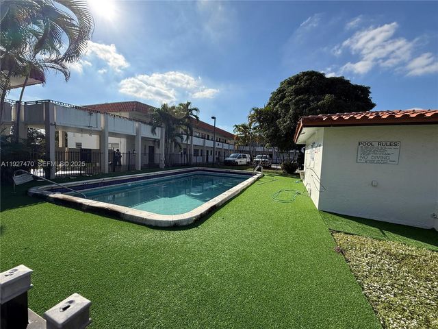 400 NW 65th Ave 227, Margate, FL 33063