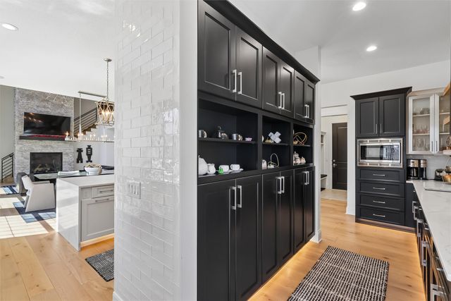 25046 Greyhawk Drive, Adel, IA 50003