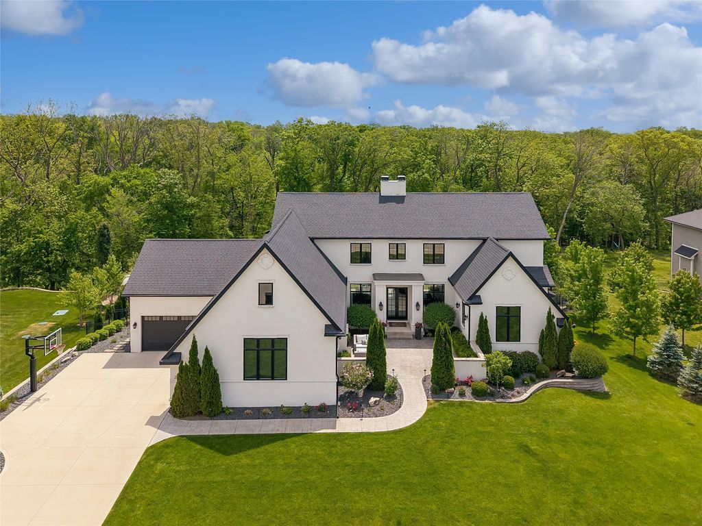 25046 Greyhawk Drive, Adel, IA 50003
