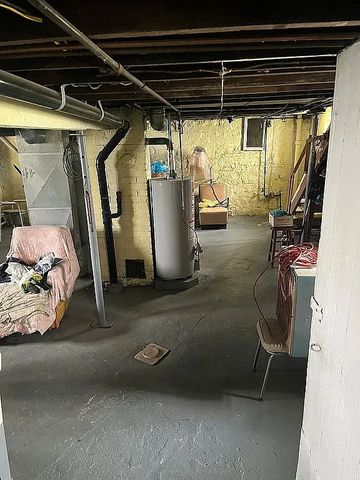 2207 2nd AVENUE, Beaver Falls, PA 16136