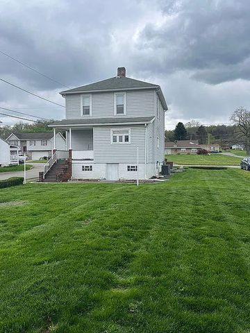 2207 2nd AVENUE, Beaver Falls, PA 16136