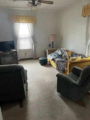 2207 2nd AVENUE, Beaver Falls, PA 16136