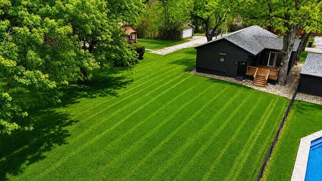 122 E 632 N, Valparaiso, IN 46383