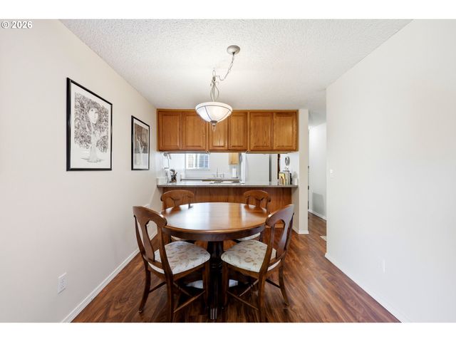 724 Se RENE Ave, Gresham, OR 97080