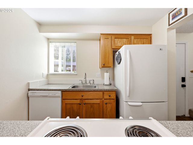 724 Se RENE Ave, Gresham, OR 97080