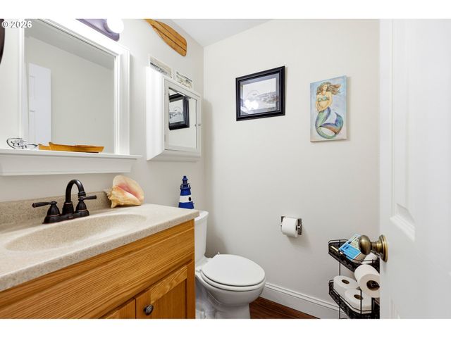 724 Se RENE Ave, Gresham, OR 97080