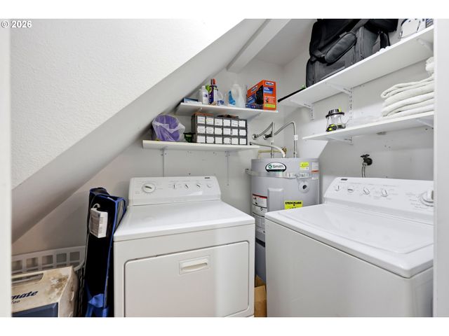 724 Se RENE Ave, Gresham, OR 97080