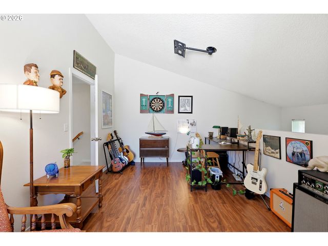 724 Se RENE Ave, Gresham, OR 97080
