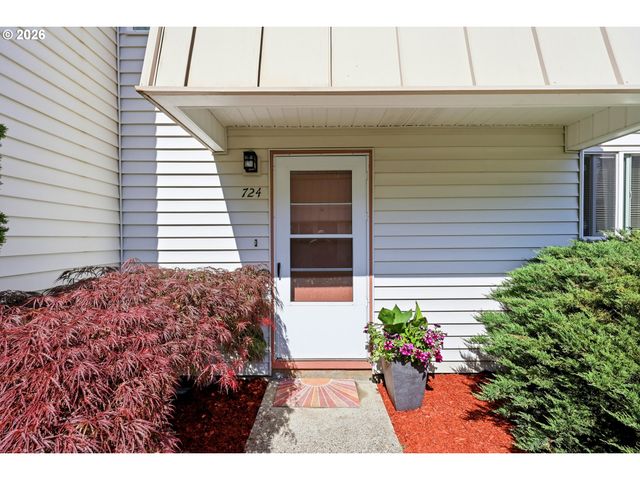 724 Se RENE Ave, Gresham, OR 97080