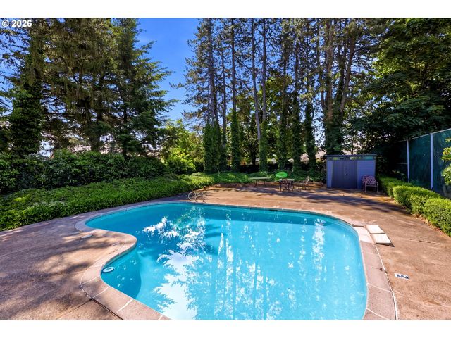724 Se RENE Ave, Gresham, OR 97080