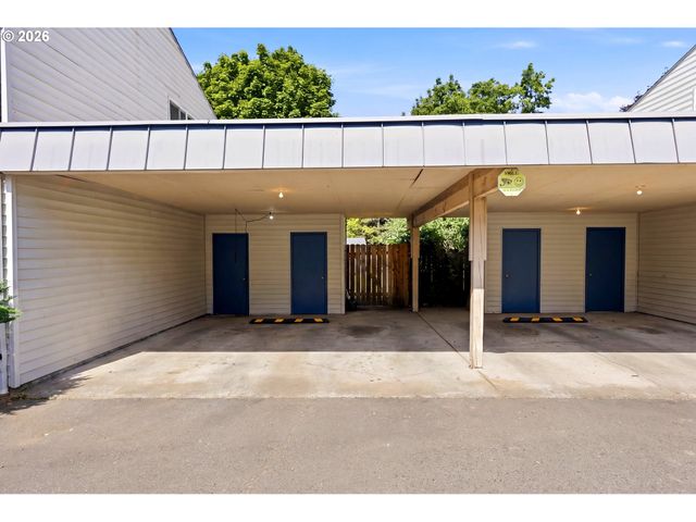 724 Se RENE Ave, Gresham, OR 97080