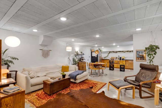 55480 County Road 19, Bristol, IN 46507