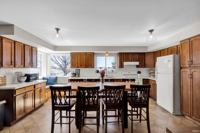 55480 County Road 19, Bristol, IN 46507