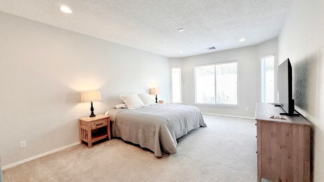 6255 Bryce Canyon Lane NE, Rio Rancho, NM 87144
