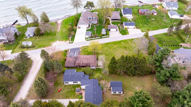 7672 Schroeder Road, Lexington, MI 48450
