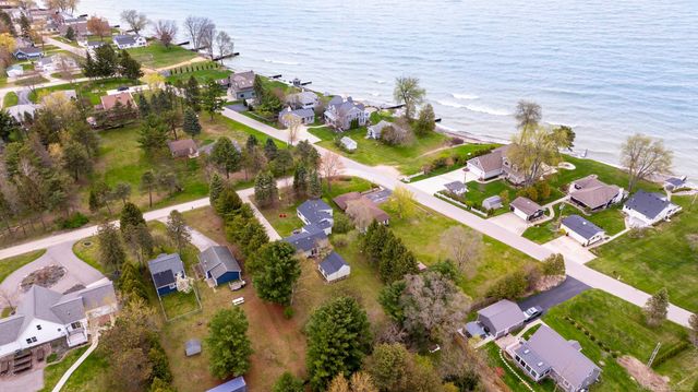 7672 Schroeder Road, Lexington, MI 48450
